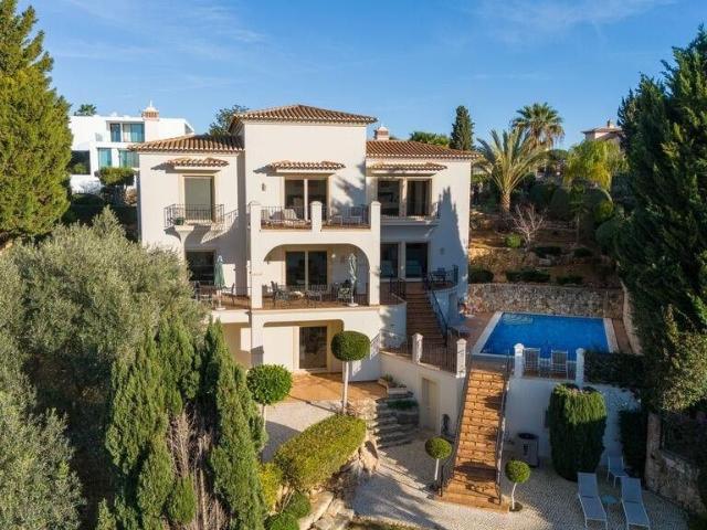 Casa de 221 m² à venda Estômbar e Parchal, Portugal
