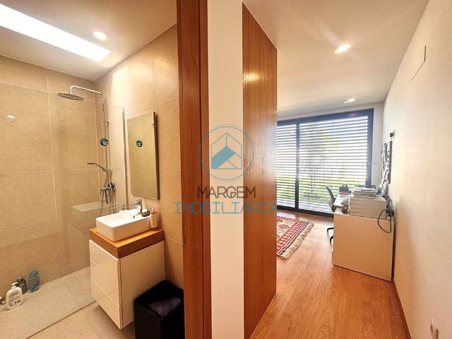 Casa de 225 m² à venda Vila Nova de Famalicão, Portugal