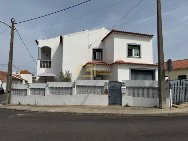 Casa de 230 m² à venda Alpiarça, Santarém