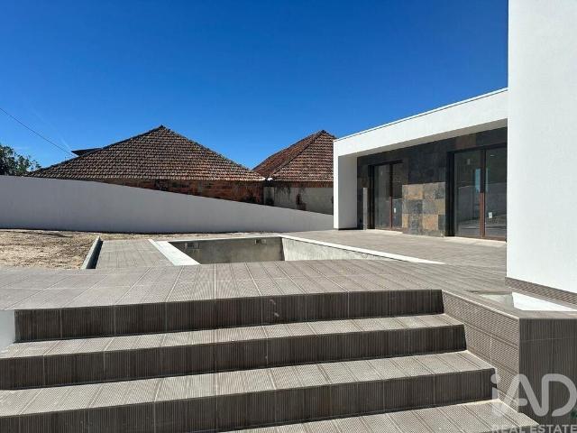 Casa de 232 m² à venda Fanadia, Portugal
