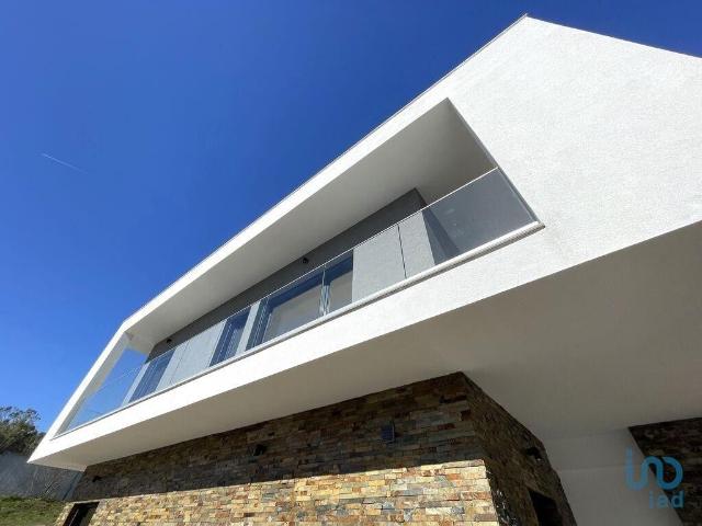 Casa de 238 m² à venda Sobreda, Portugal