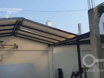 Casa de 2 niveles en venta ubicada en calle 10 de Julio, Col. San Silverio, Coatzacoalcos, Veracruz