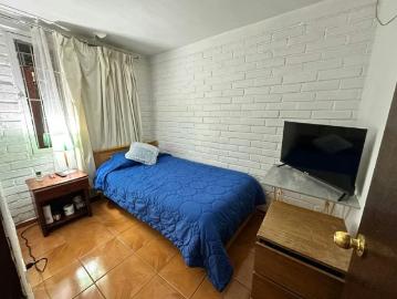 Casa de 2 pisos frente a parque, cercana metro los quillayes | 4 dormitorios por 155000. 00 en La Florida