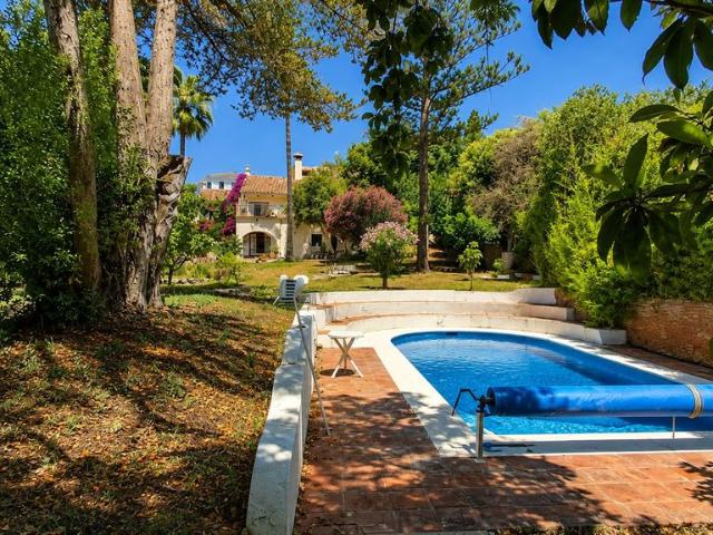 Casa de 345 m2 en venta Marbella, Andalucía