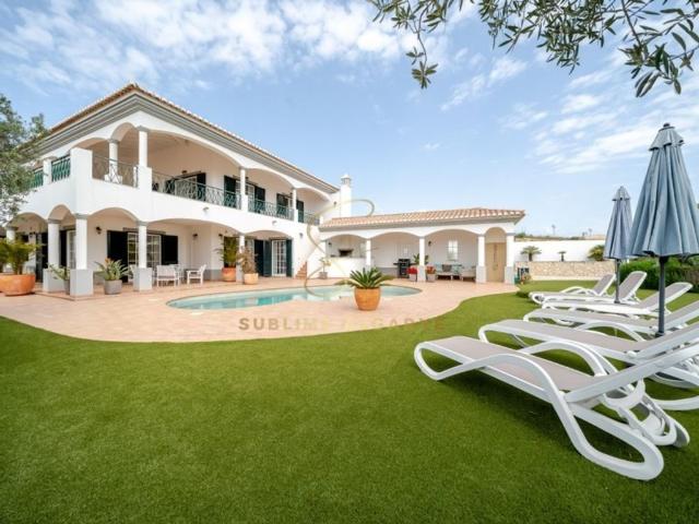 Casa de 346 m² à venda Porto de Mos, Lagos, Faro