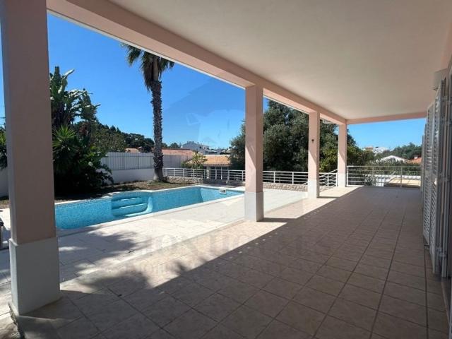 Casa de 350 m² à venda Sesimbra, Portugal