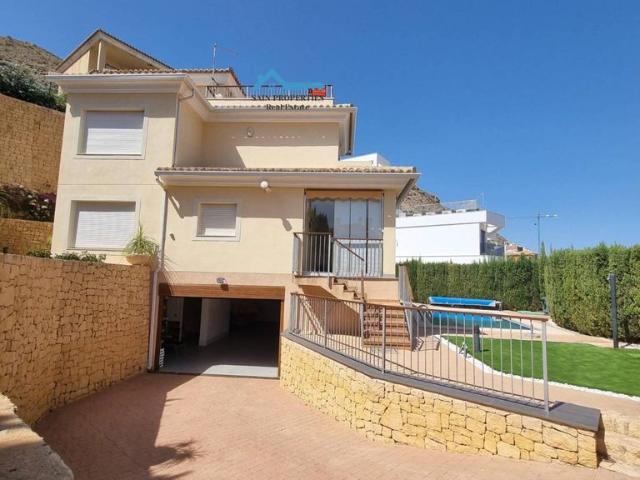 Casa de 360 m2 en venta Finestrat, España