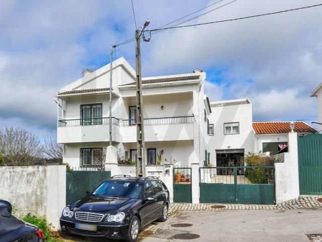 Casa de 364 m² à venda Odivelas, Portugal