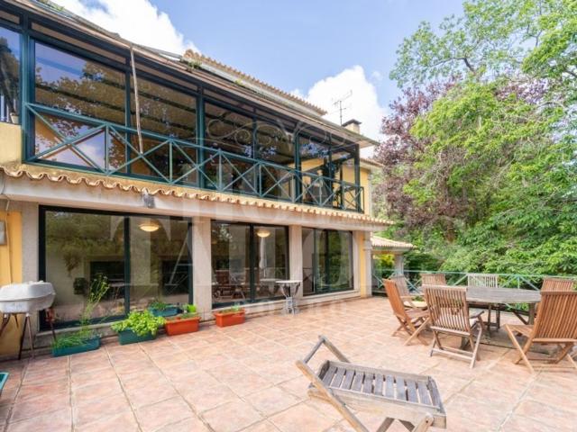 Casa de 369 m² à venda Santa Maria da Feira, Aveiro