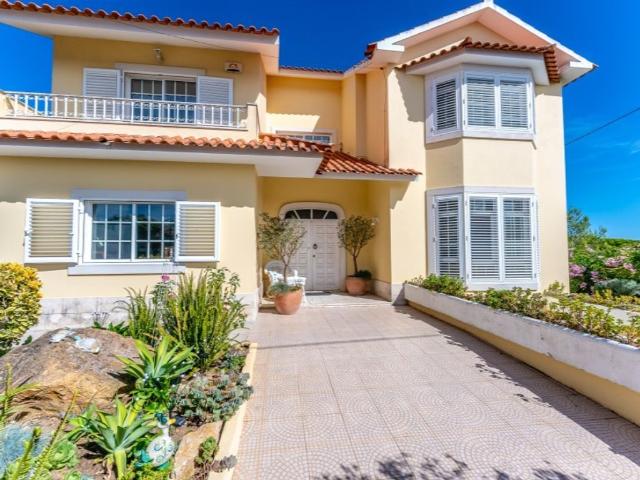 Prestigiosa casa de 371 m² à venda Cascais, Portugal