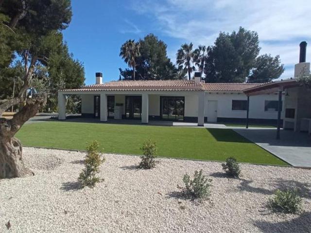 Casa de 372 m2 en venta Muchamiel, España