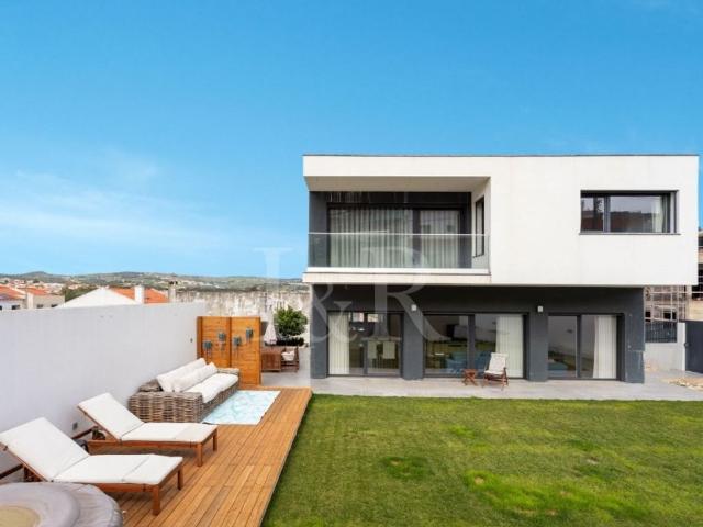 Casa de 372 m² à venda Loures, Lisboa