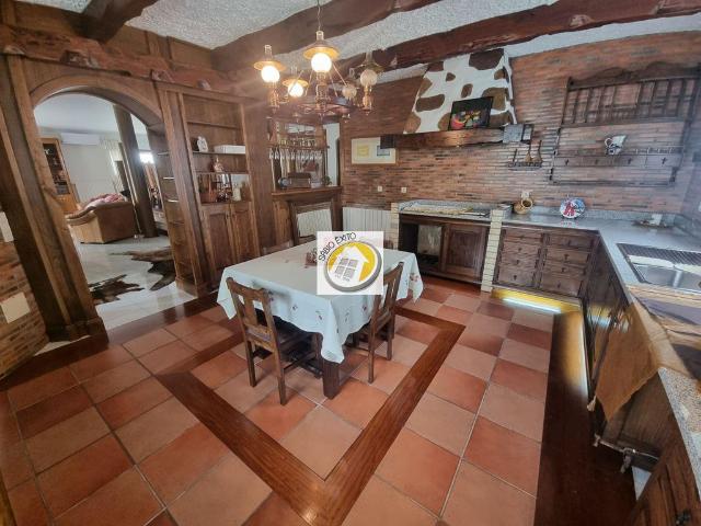 Casa de 392 m² à venda Santa Maria da Feira, Portugal