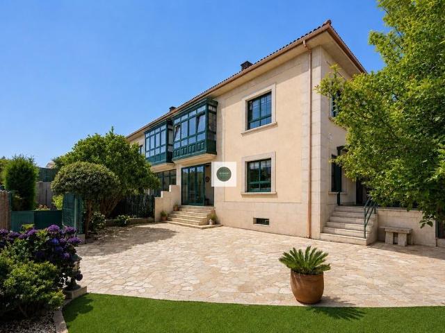 Casa de 300 m2 en venta La Coruña, España