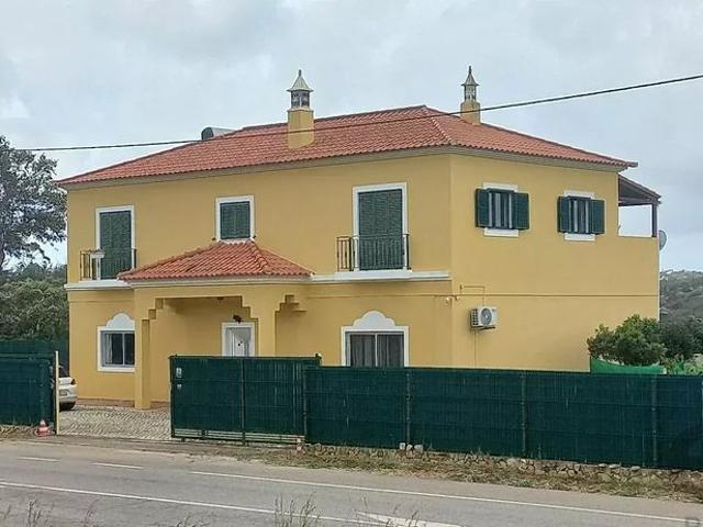 Prestigiosa casa de 300 m² à venda Loulé, Portugal