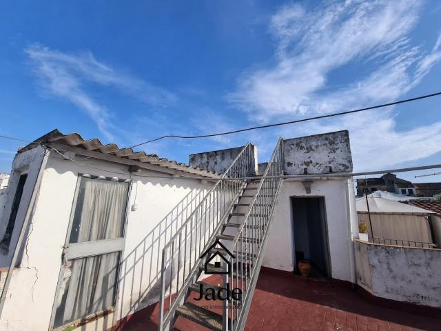 Casa de 317 m2 junto a la Ribera con azotea y vistas al Guadalquivir