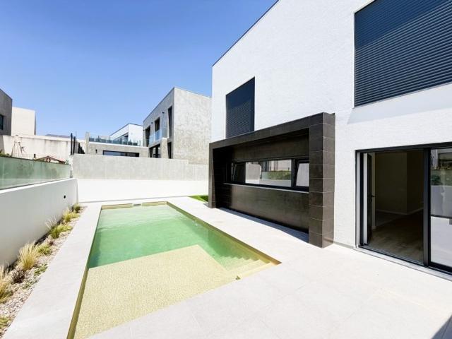 Casa de 322 m² à venda Torres Vedras, Lisboa