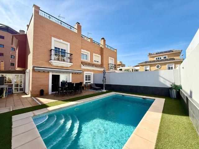 Casa de 337 m2 en venta Almería, España