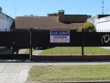 Casa de 3 AMBIENTES ubicada a 50 metros de la Avenida San Martín