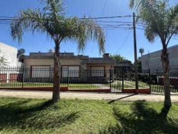 Casa de 3 dormitorios en calle Paysandú