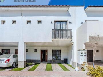 Casa de 3 habitaciones en venta en Bosques del Dorado. ¡Ideal para ti y tu familia!