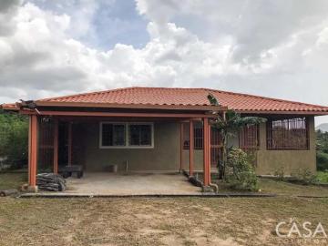 Casa de 3 habitaciones en venta en Los Uveros, Penonomé, Coclé
