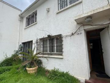 Casa de 3 habitaciones y dos baños en san miguel | 3 dormitorios por 255000. 00 en San Miguel
