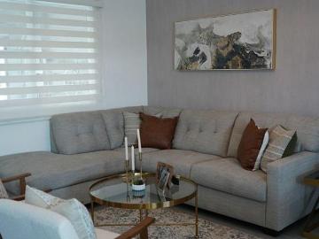 Casa de 3 niveles en venta, Cuesta Blanca, privada San Pedro Premier