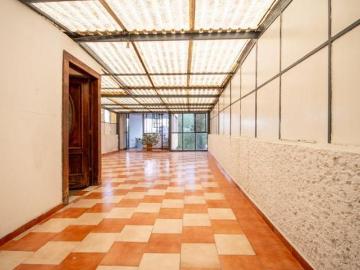 Casa de 3 niveles en venta en Lomas Boulevares
