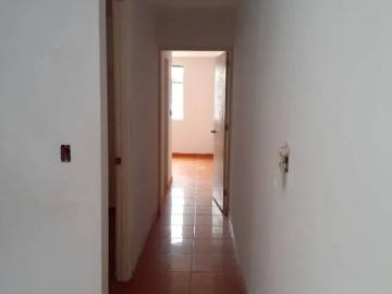 CASA DE 3 PISOS