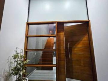 VENDIDO | Casa de 3 pisos con piscina en Urb. Palmas Reales del Golf