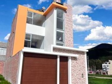 Casa de 3 Pisos con 4 dorm Urb Parques de Huancayo cerca a la UPLA