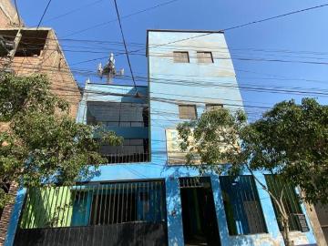Casa de 3 pisos ideal para oficinas o familia extensa
