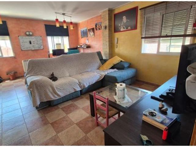 Casa de 3 Plantas en venta en Totana