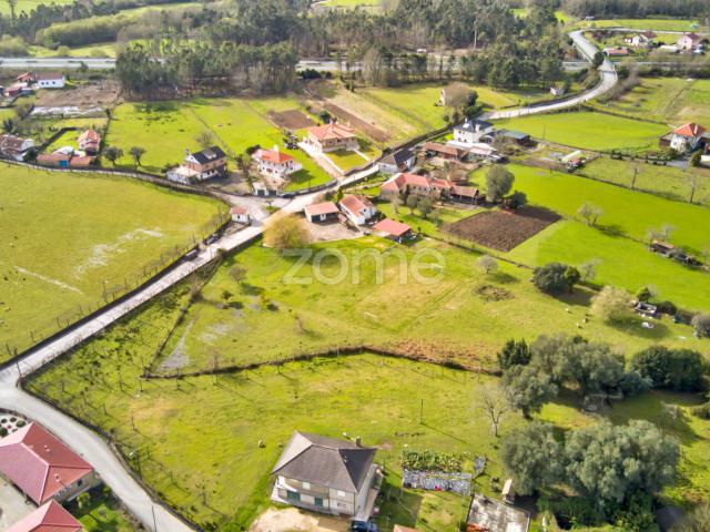 Casa de 3 quartos com terreno em Vilar das Almas, Ponte de Lima