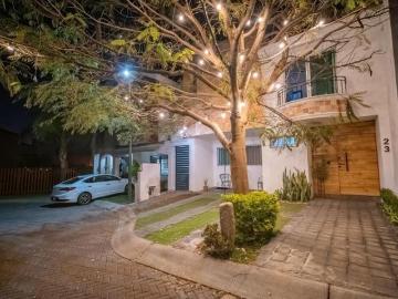 Casa de 3 recámaras en venta en residencial Los Almendros