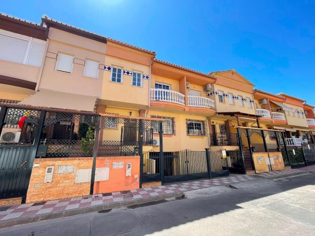 CASA DE 3HAB RECIÉN PINTADA JUNTO AL METRO, ARMILLA