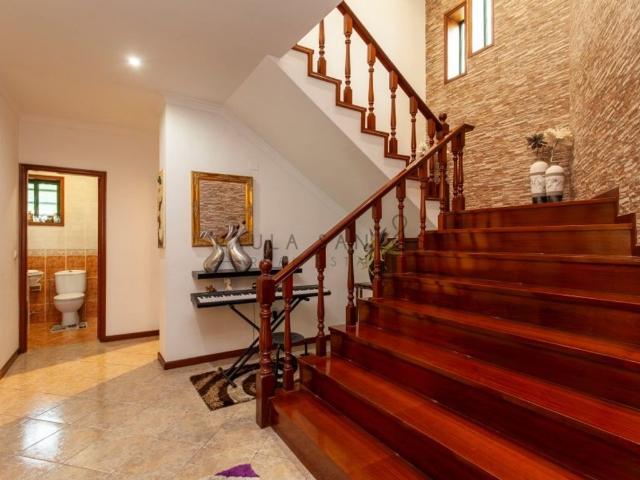 Casa de 461 m² à venda Mosteiro, Maia, Porto