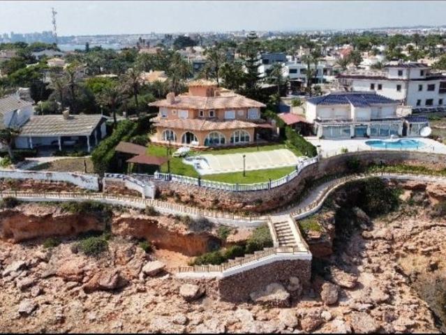 Casa de 480 m2 en venta Cabo Roig, Comunidad Valenciana