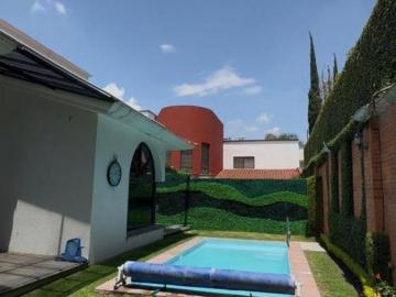 Casa de 400 m² con 4 recámaras en venta en Zavaleta