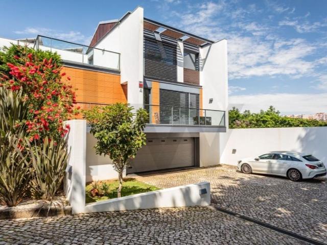 Casa de 417 m² à venda Oeiras, Portugal