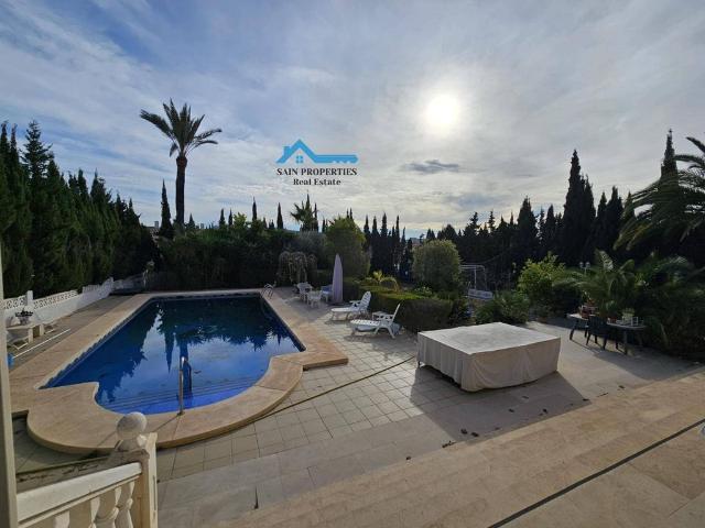 Casa de 429 m2 en venta Alfaz del Pi, España