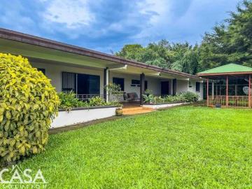 Casa De 4 Dormitorios En Venta En Potrerillos Dolega