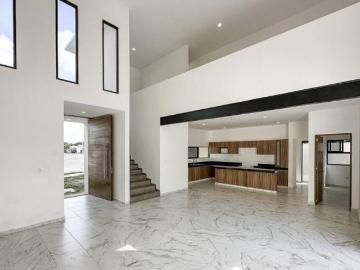 Casa de 4 habitaciones en Bosques de Conkal 3