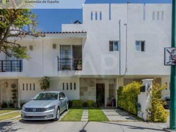 Casa de 4 habitaciones en venta en Alamedas de España