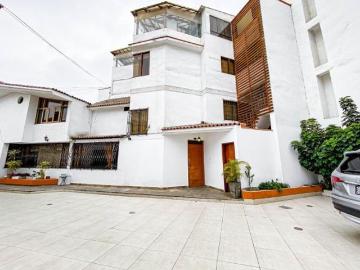 CASA DE 4 PISOS EN VENTA SAN BORJA