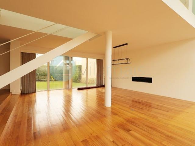 Casa de 504 m² à venda Porto, Portugal