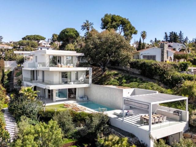Casa de 511 m2 en venta Elviria, Andalucía