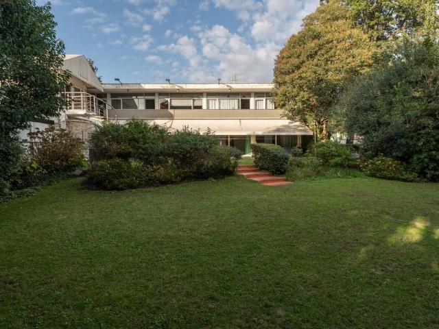 Casa de 516 m² à venda Lisboa