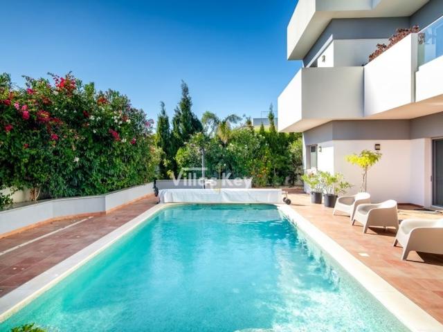Casa de 519 m² à venda Ameijeira, Lagos, Faro